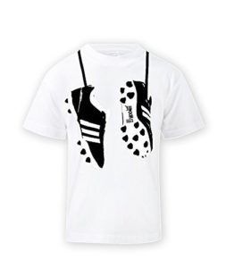 schönes fussballshirt für jungs